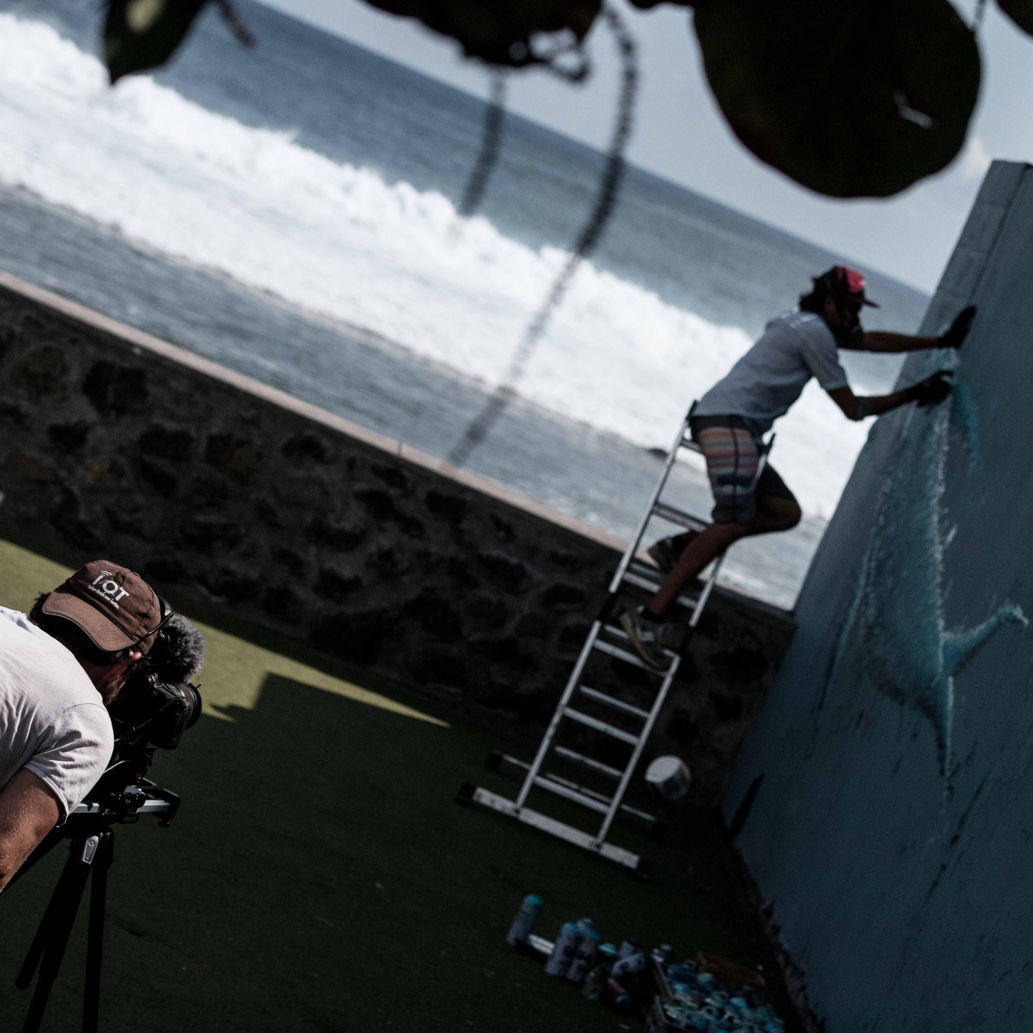 Photo de tournage (captation d'un artiste graffeur)